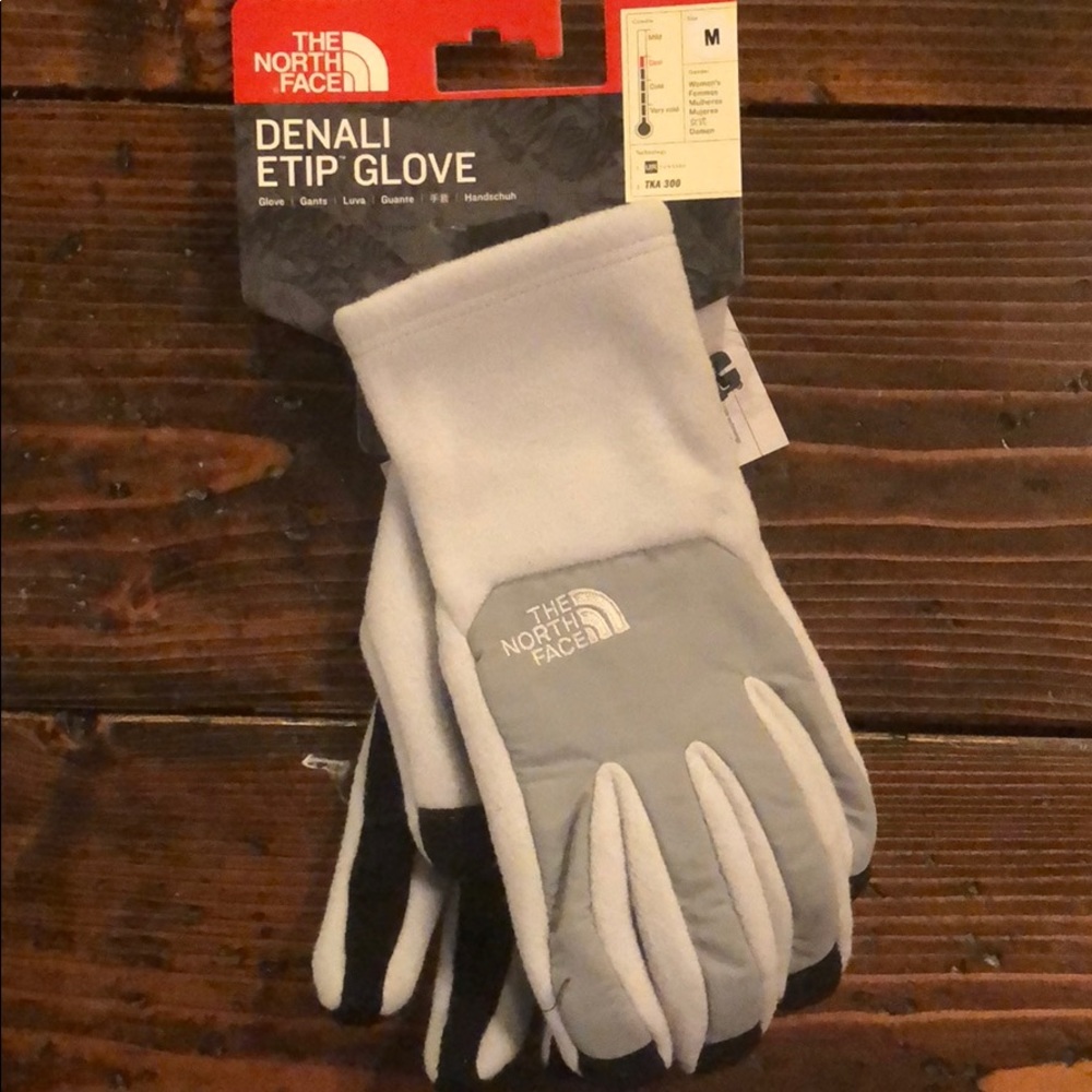 The North Face women’s Denali E tip glove